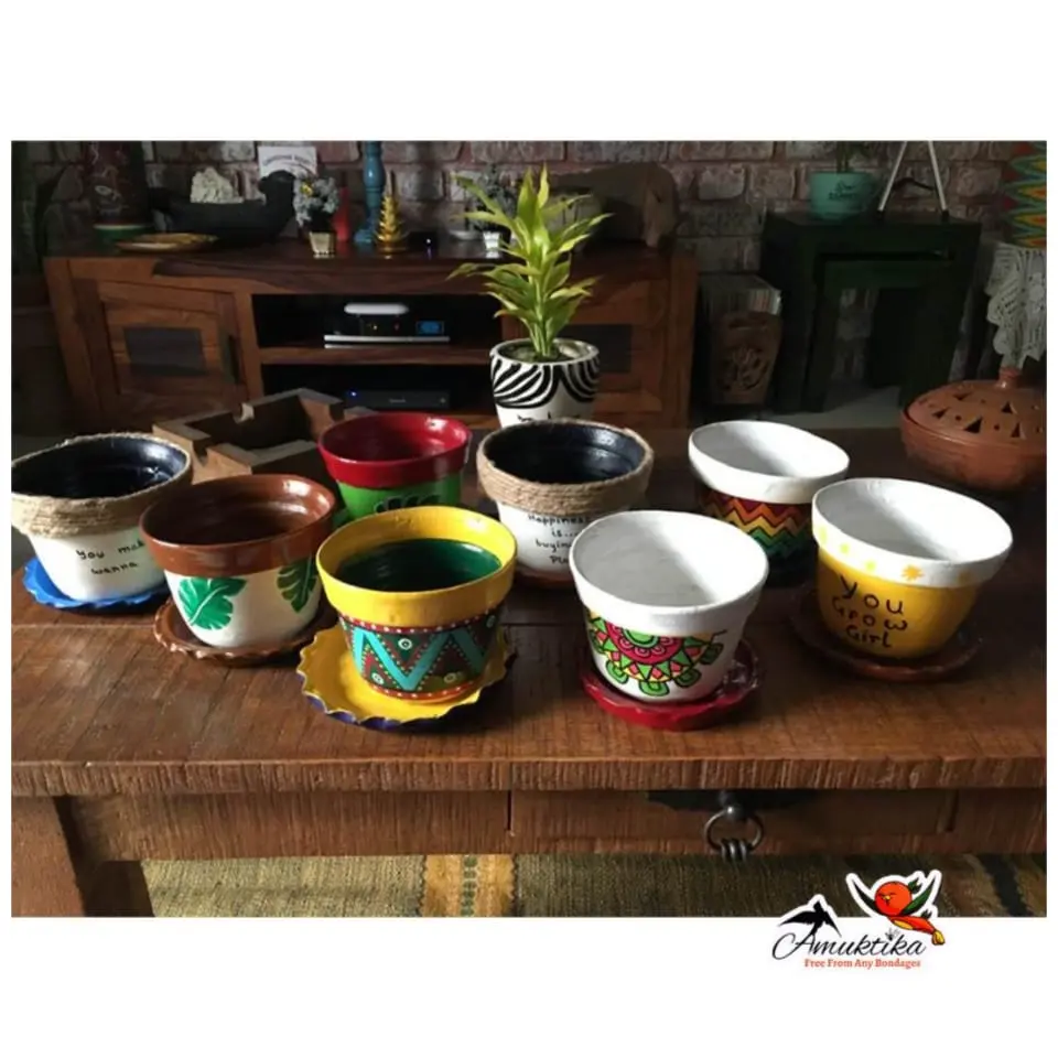 Terracotta Hand Painted Pot (4 Inch)
